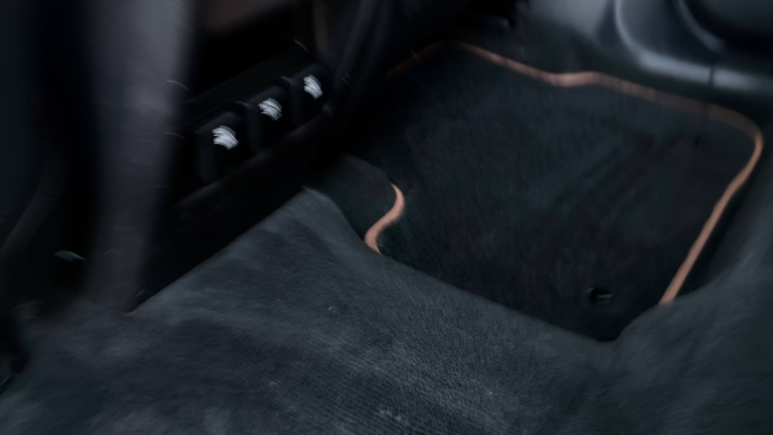 LAND ROVER DISCOVERY SPORT HSE LUXURY 2015