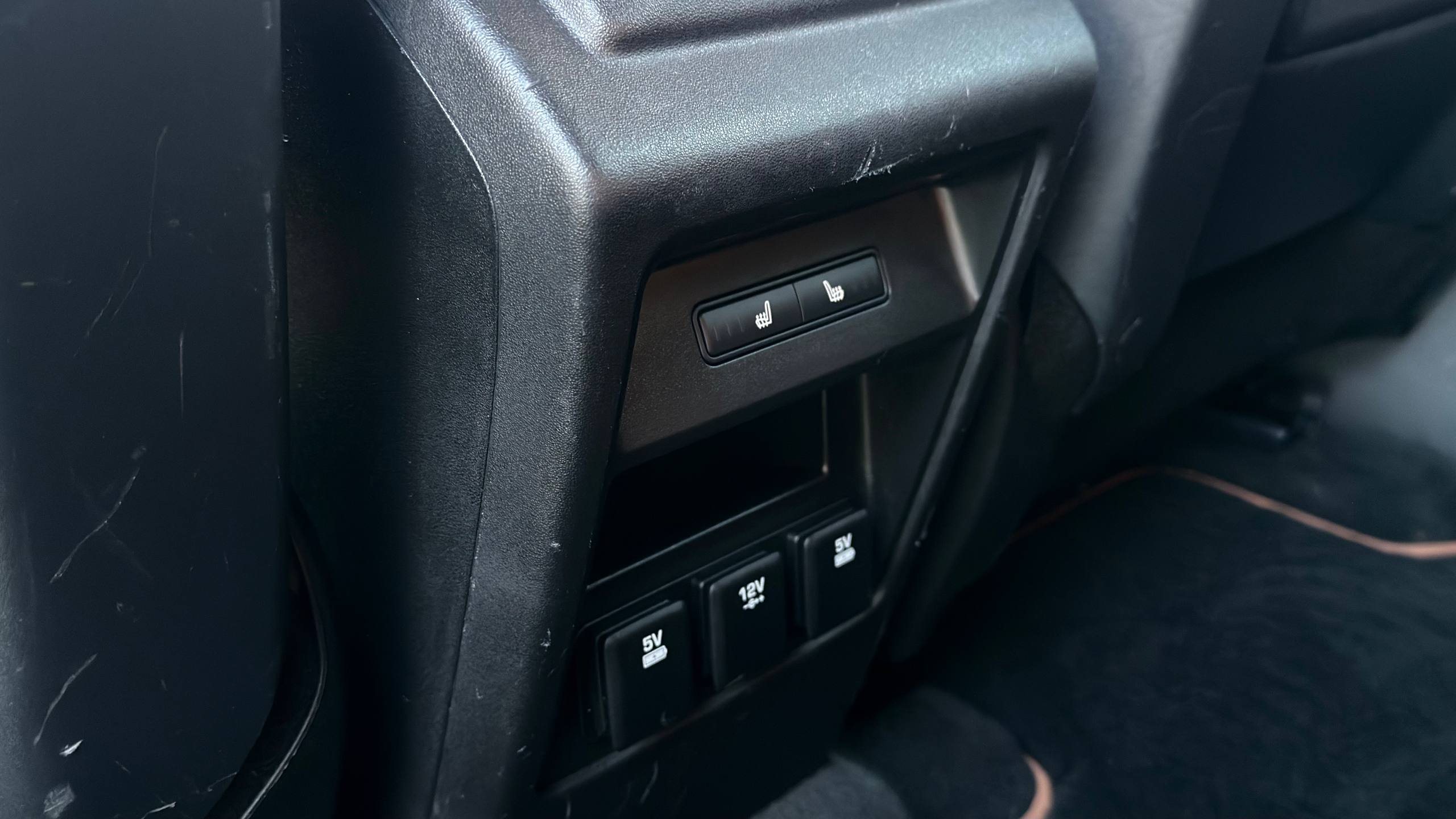 LAND ROVER DISCOVERY SPORT HSE LUXURY 2015