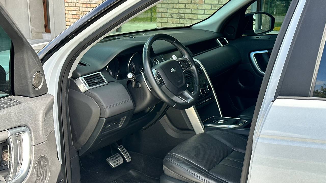 LAND ROVER DISCOVERY SPORT HSE 2015