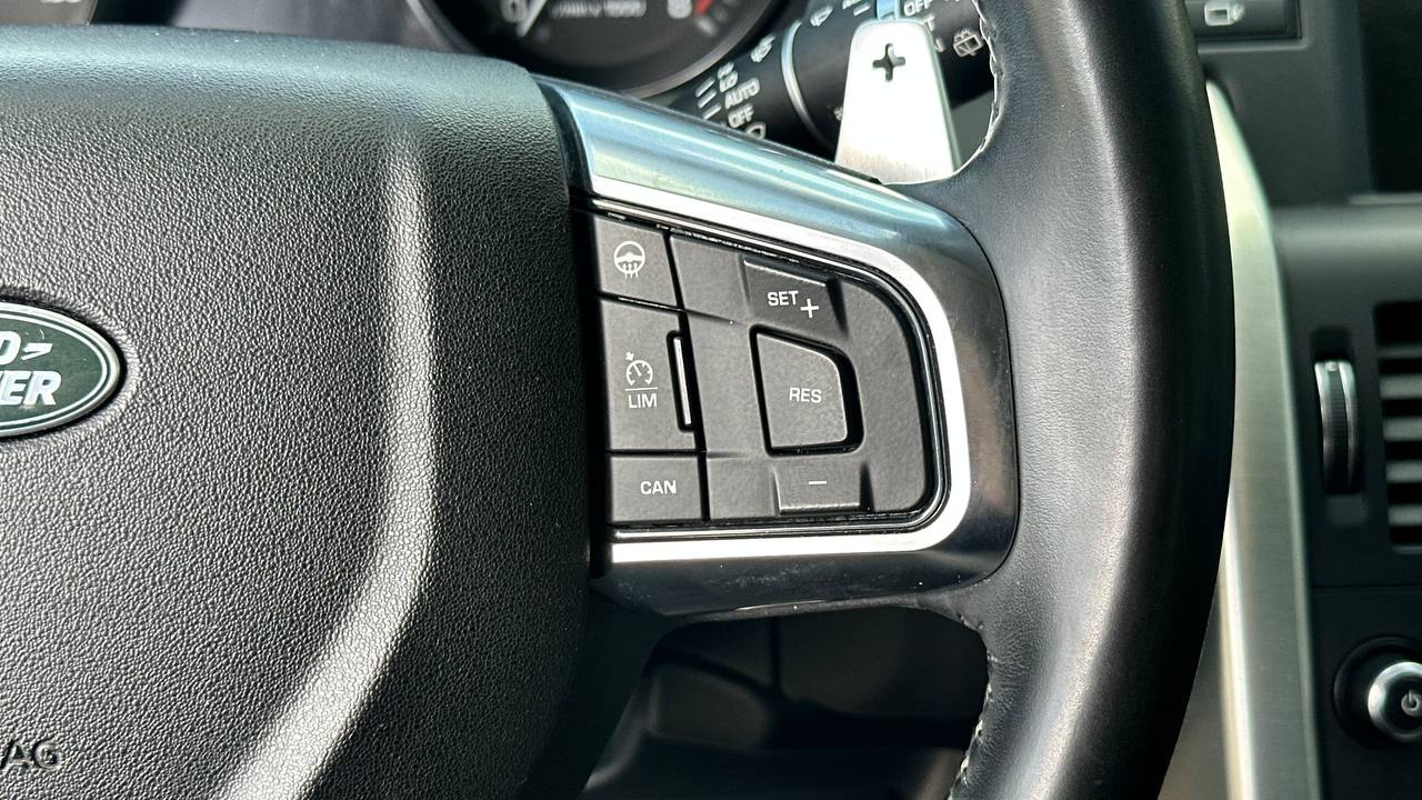 LAND ROVER DISCOVERY SPORT HSE 2015