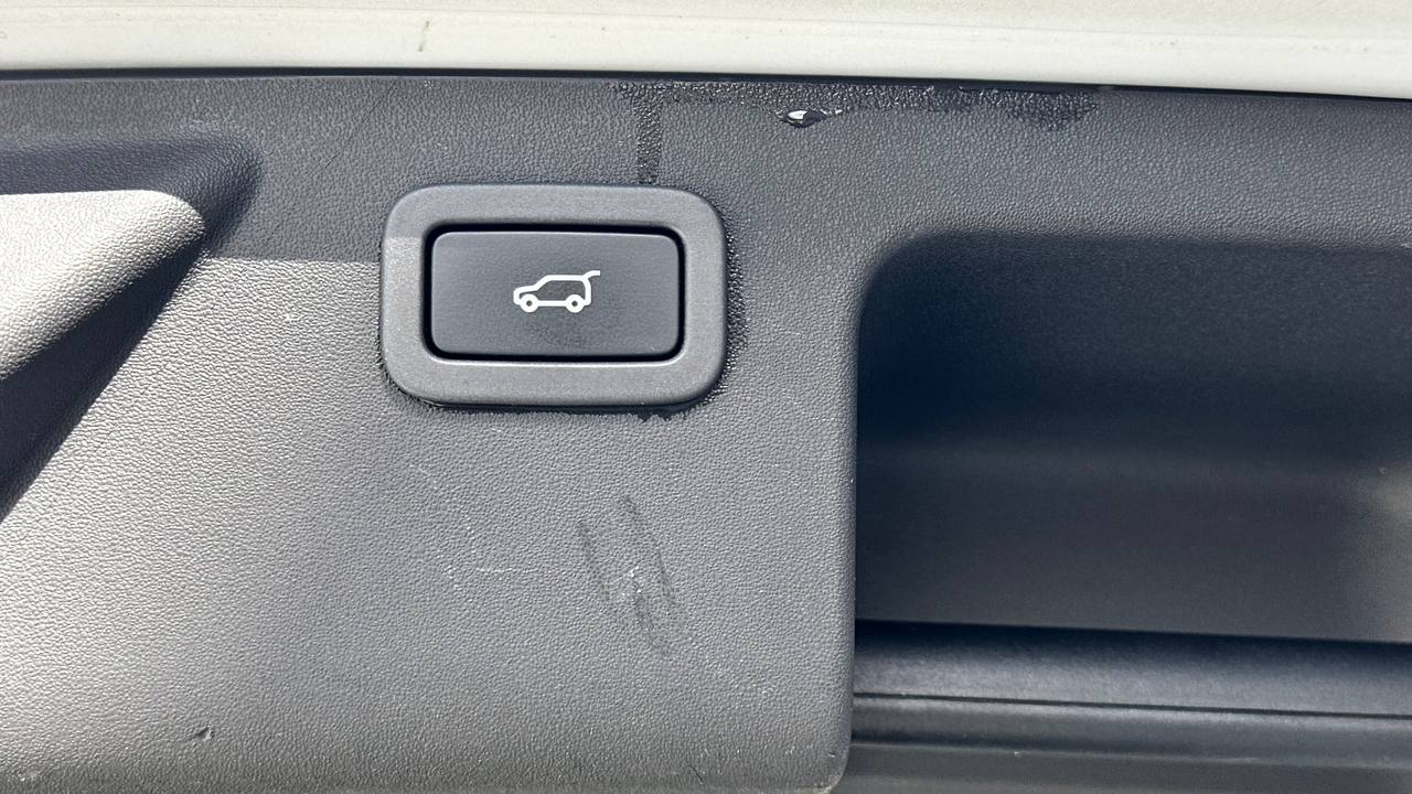 LAND ROVER DISCOVERY SPORT HSE 2015