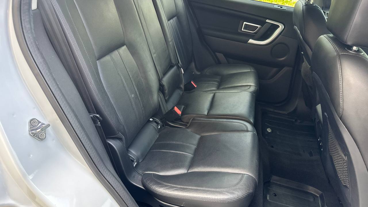 LAND ROVER DISCOVERY SPORT HSE 2015