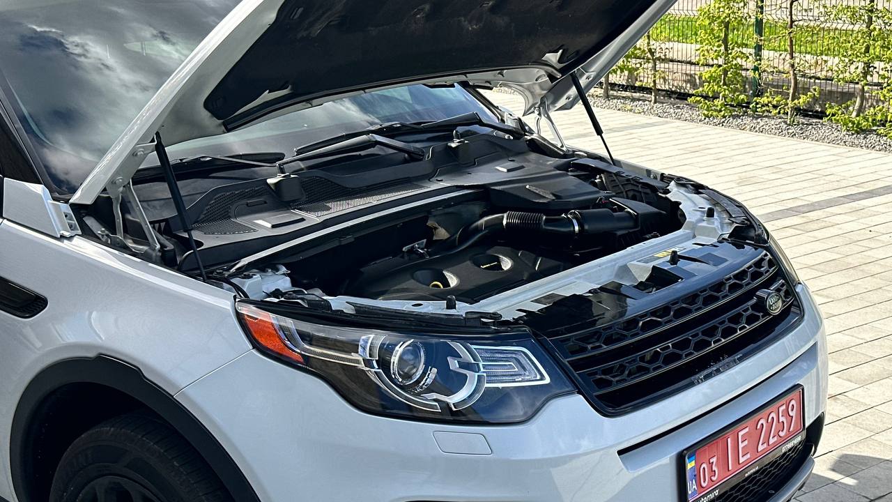 LAND ROVER DISCOVERY SPORT HSE 2015