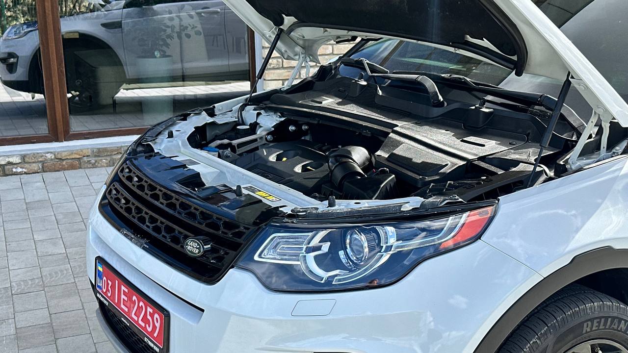 LAND ROVER DISCOVERY SPORT HSE 2015