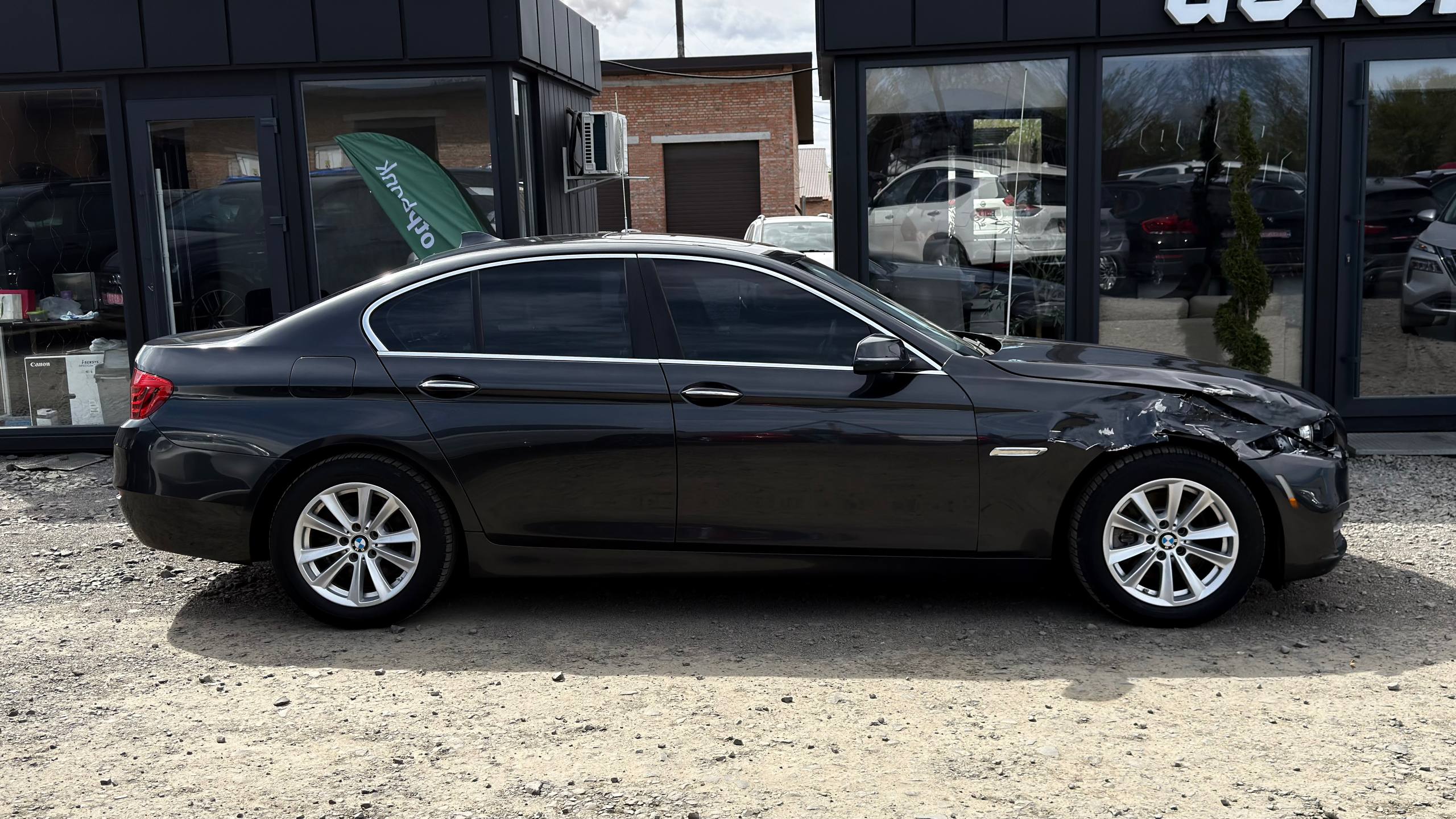 BMW 528 XI 2013