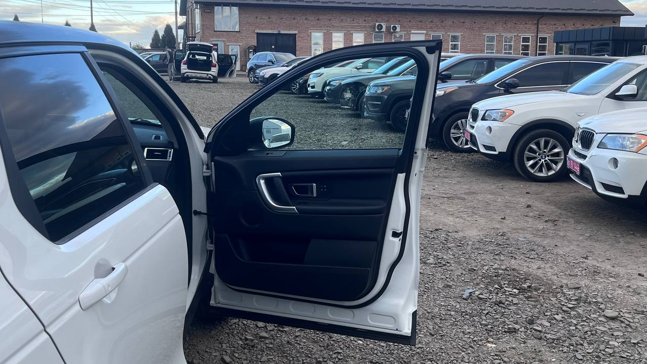 LAND ROVER DISCOVERY SPORT HSE 2016