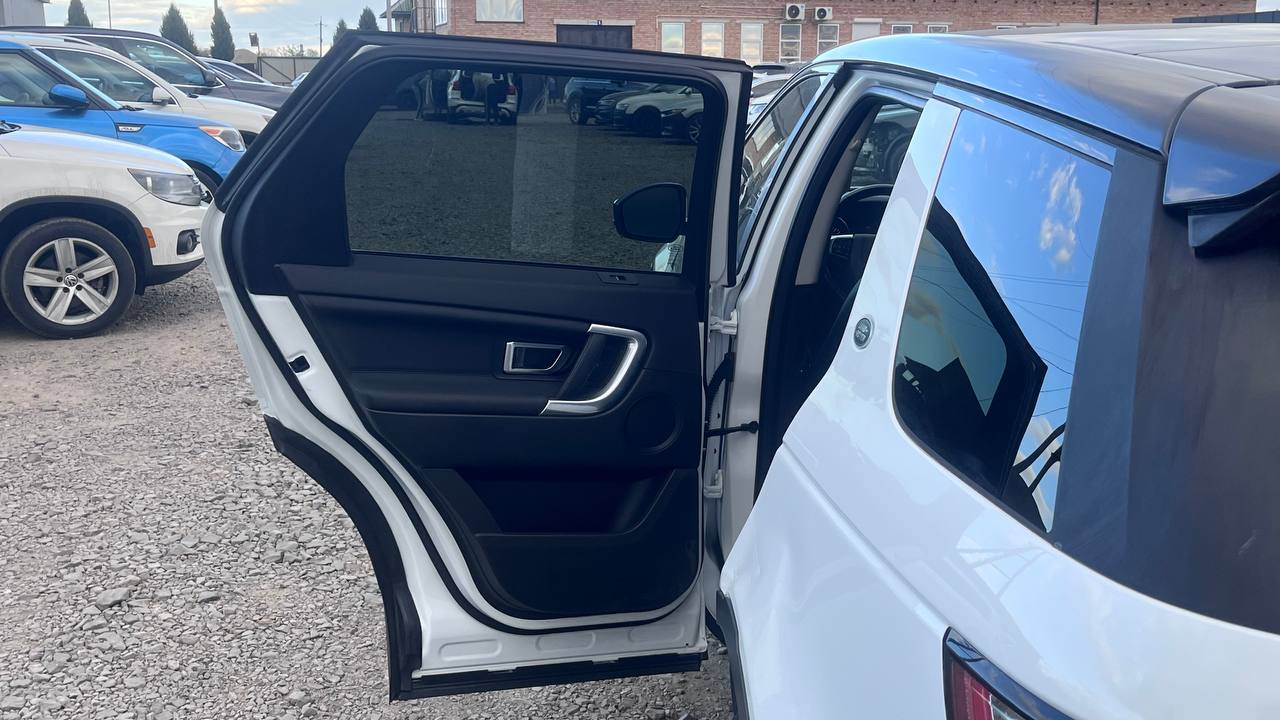 LAND ROVER DISCOVERY SPORT HSE 2016