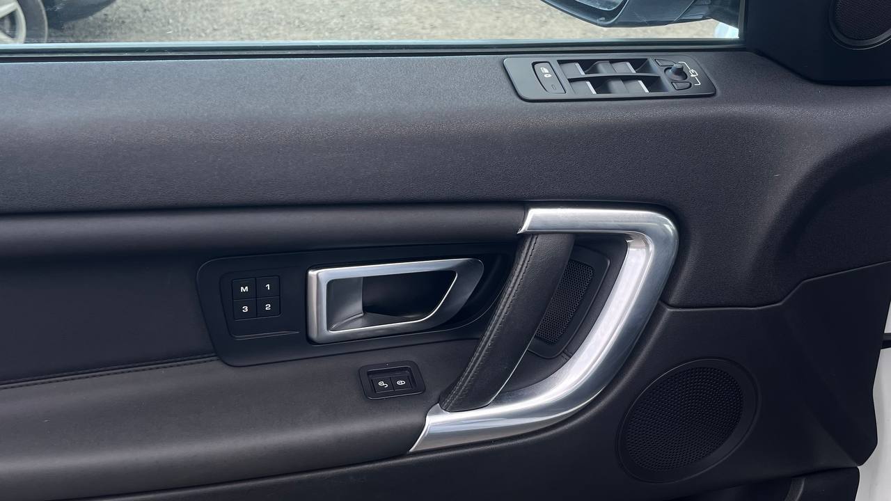 LAND ROVER DISCOVERY SPORT HSE 2016