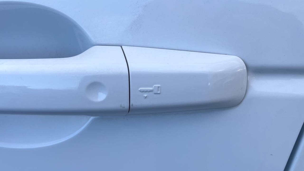 LAND ROVER DISCOVERY SPORT HSE 2016