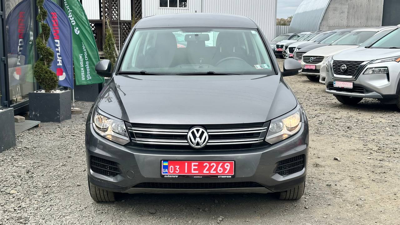 VOLKSWAGEN TIGUAN S 2012