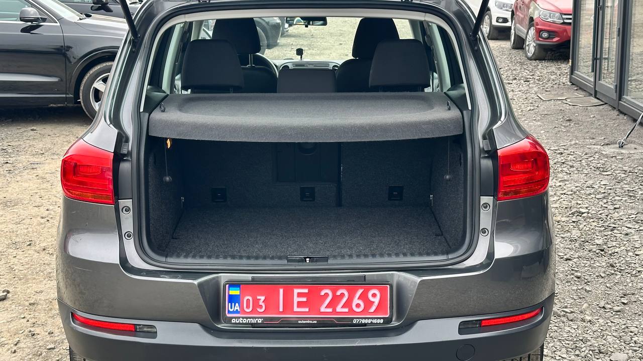 VOLKSWAGEN TIGUAN S 2012