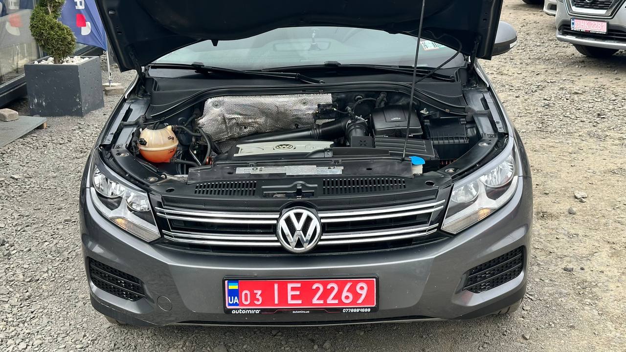 VOLKSWAGEN TIGUAN S 2012