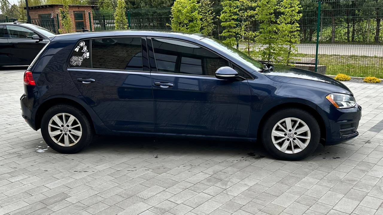 VOLKSWAGEN GOLF S/SE 2015