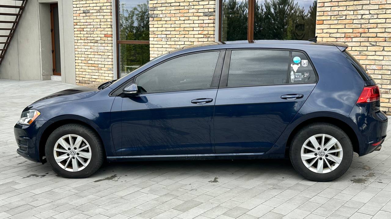 VOLKSWAGEN GOLF S/SE 2015