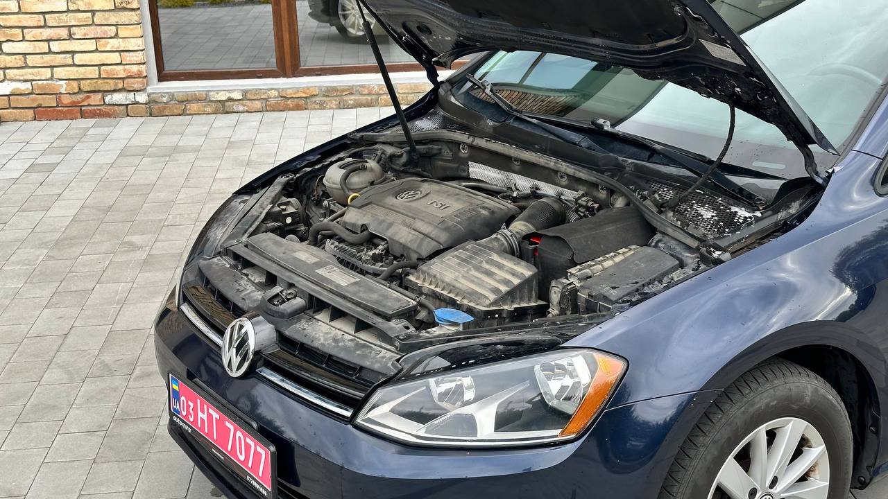 VOLKSWAGEN GOLF S/SE 2015