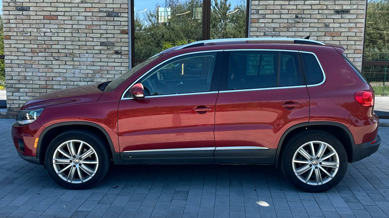 VOLKSWAGEN TIGUAN S 2013