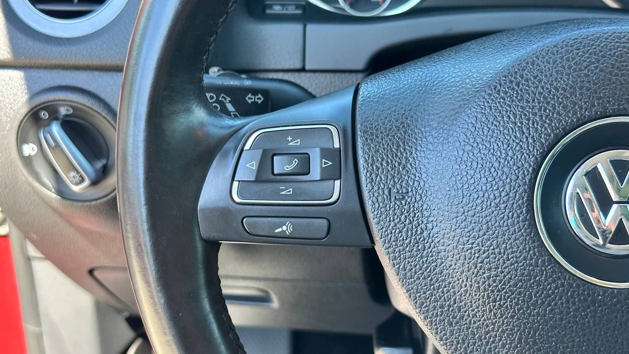VOLKSWAGEN TIGUAN S 2013
