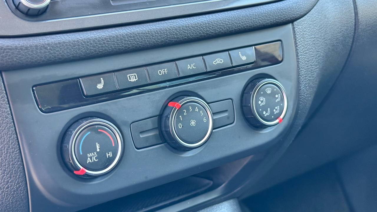 VOLKSWAGEN TIGUAN S 2013