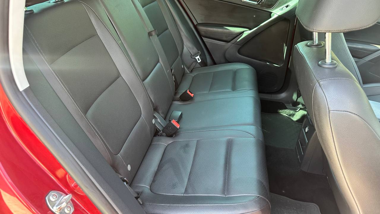 VOLKSWAGEN TIGUAN S 2013