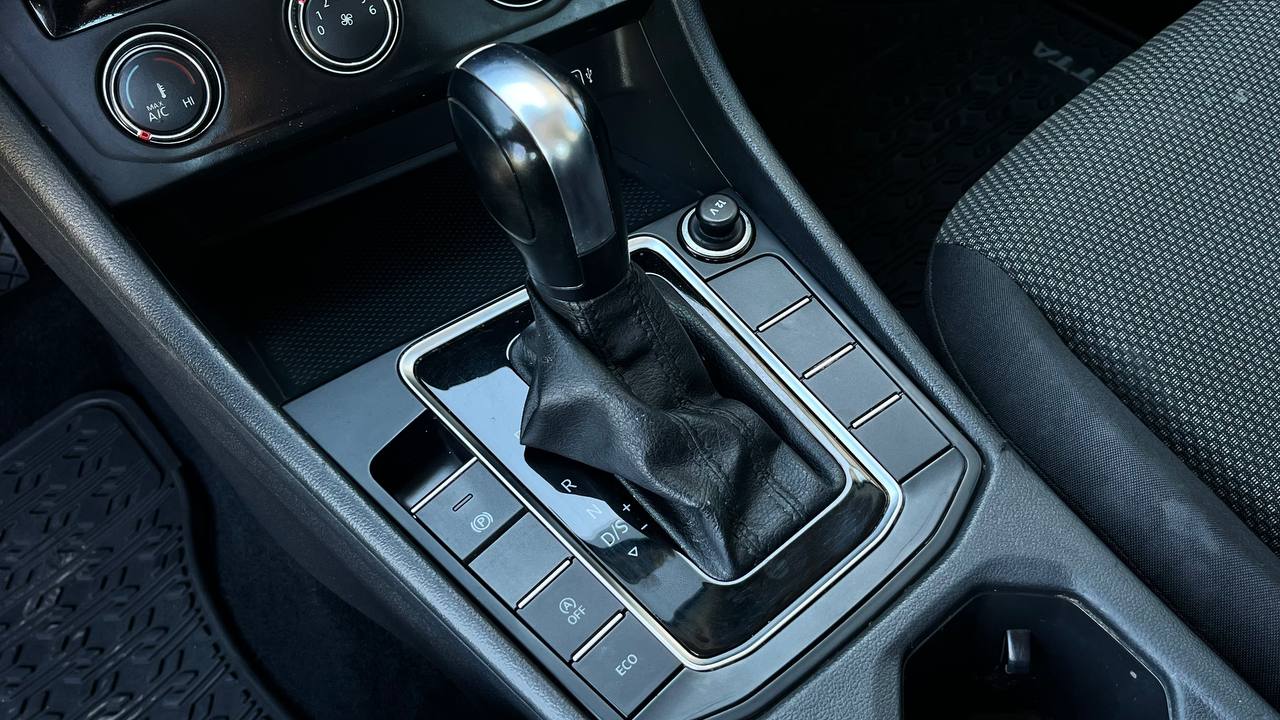 VOLKSWAGEN JETTA S 2019