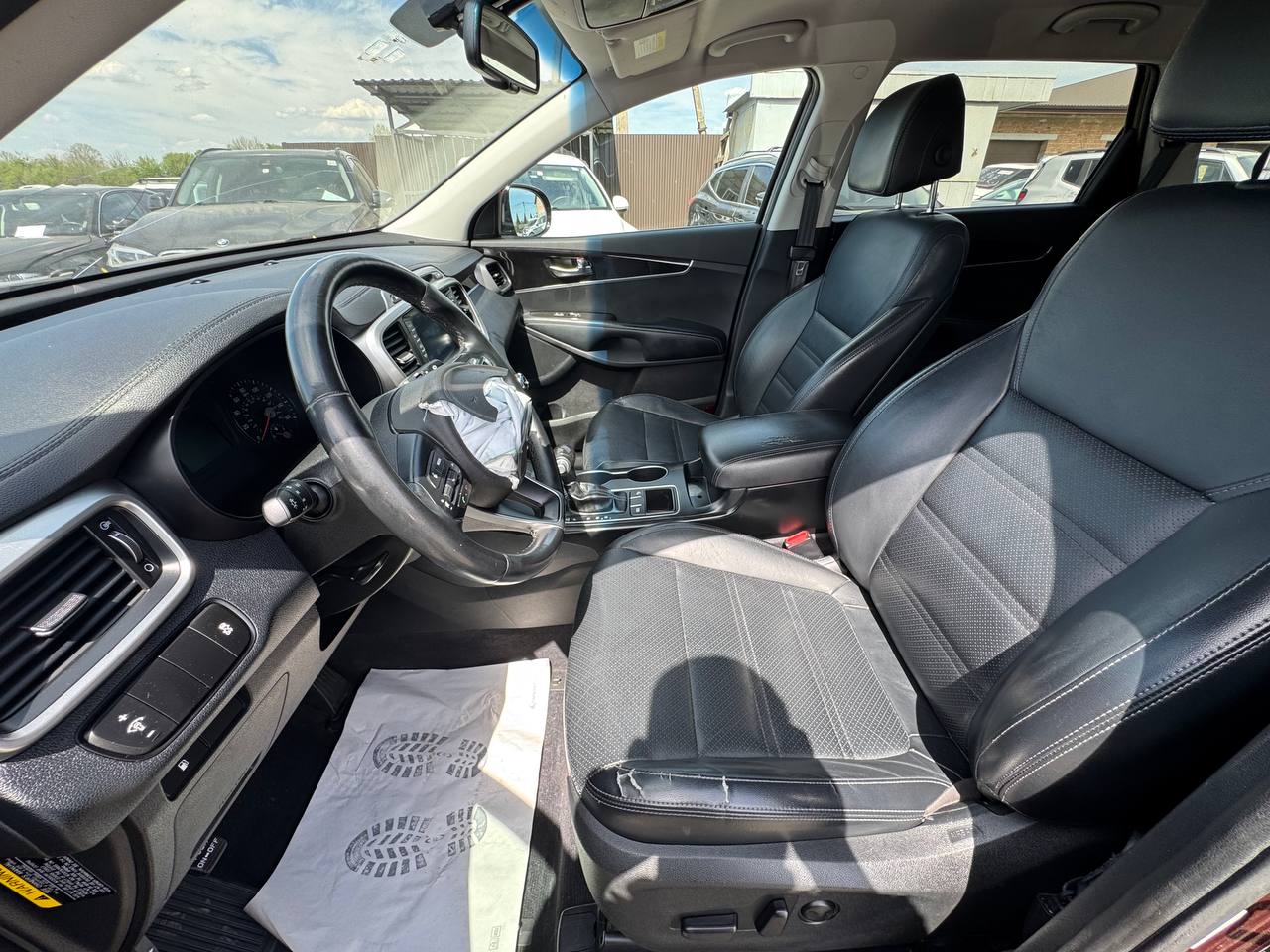 KIA SORENTO LX 2017