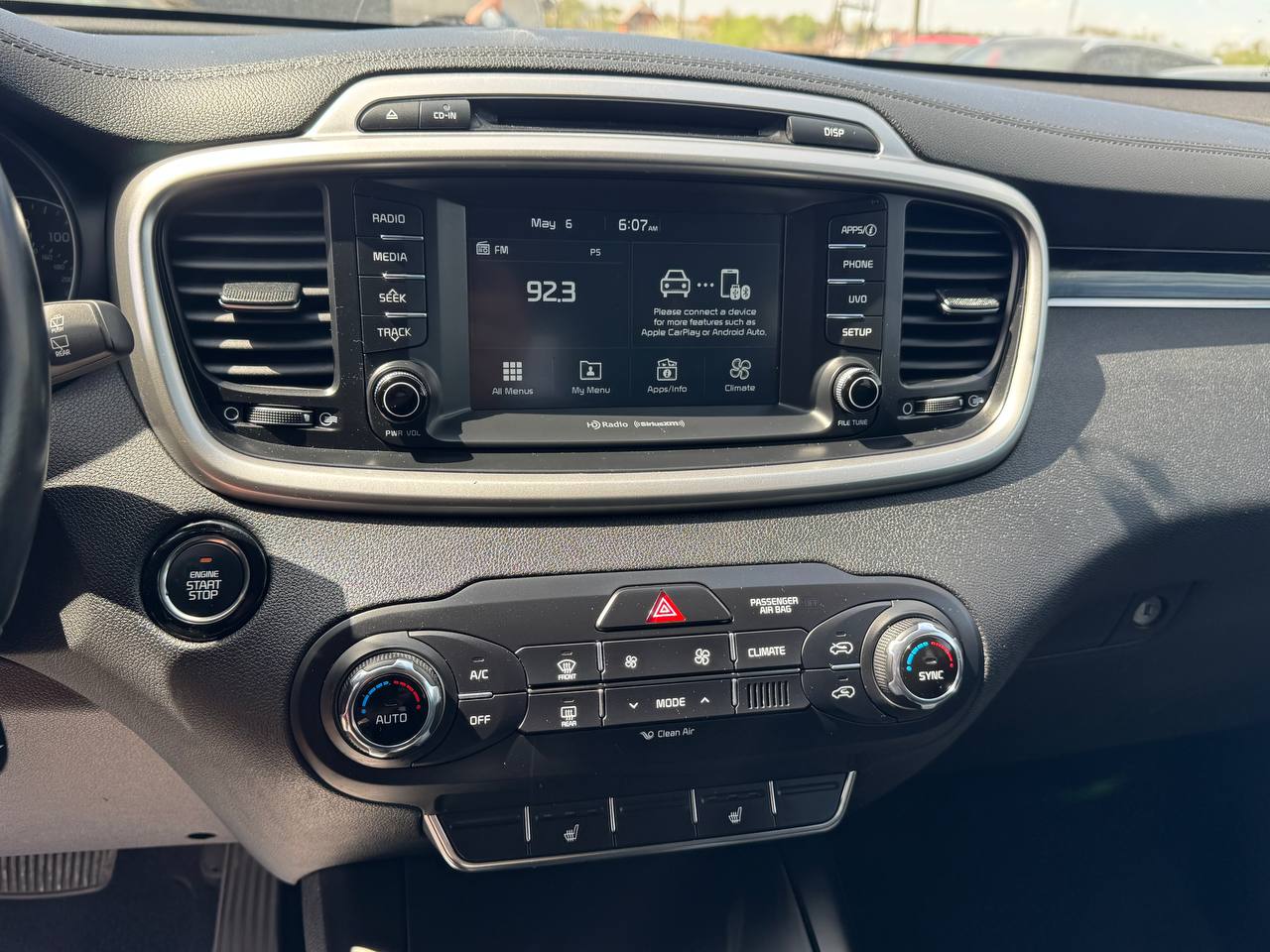 KIA SORENTO LX 2017