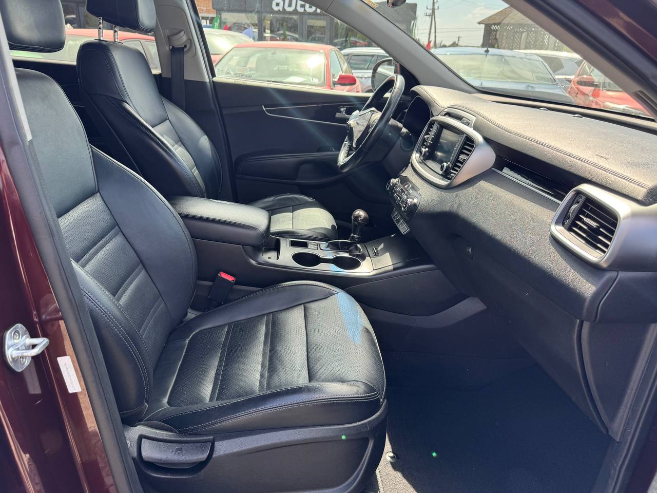KIA SORENTO LX 2017