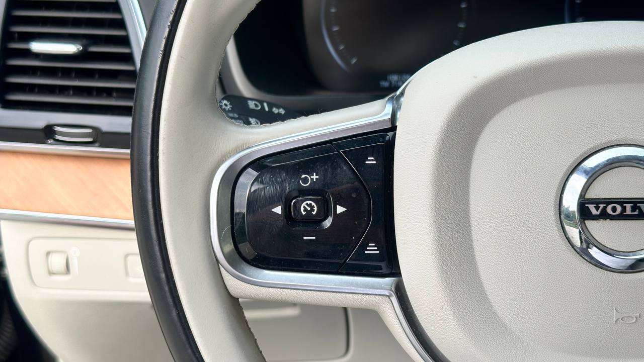 VOLVO XC90 T6 2016