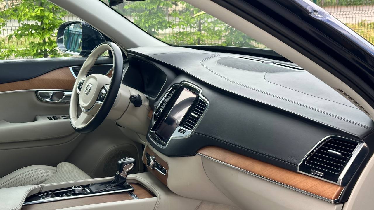 VOLVO XC90 T6 2016