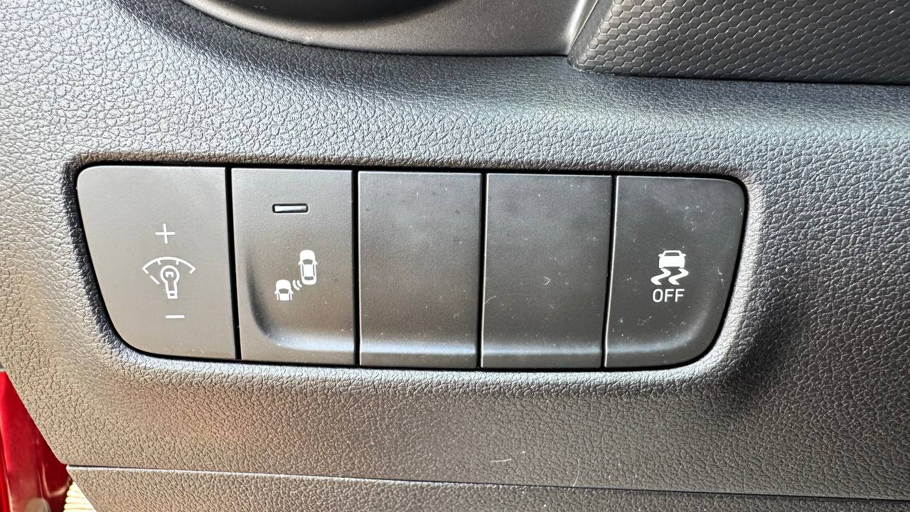HYUNDAI KONA LIMITED 2018