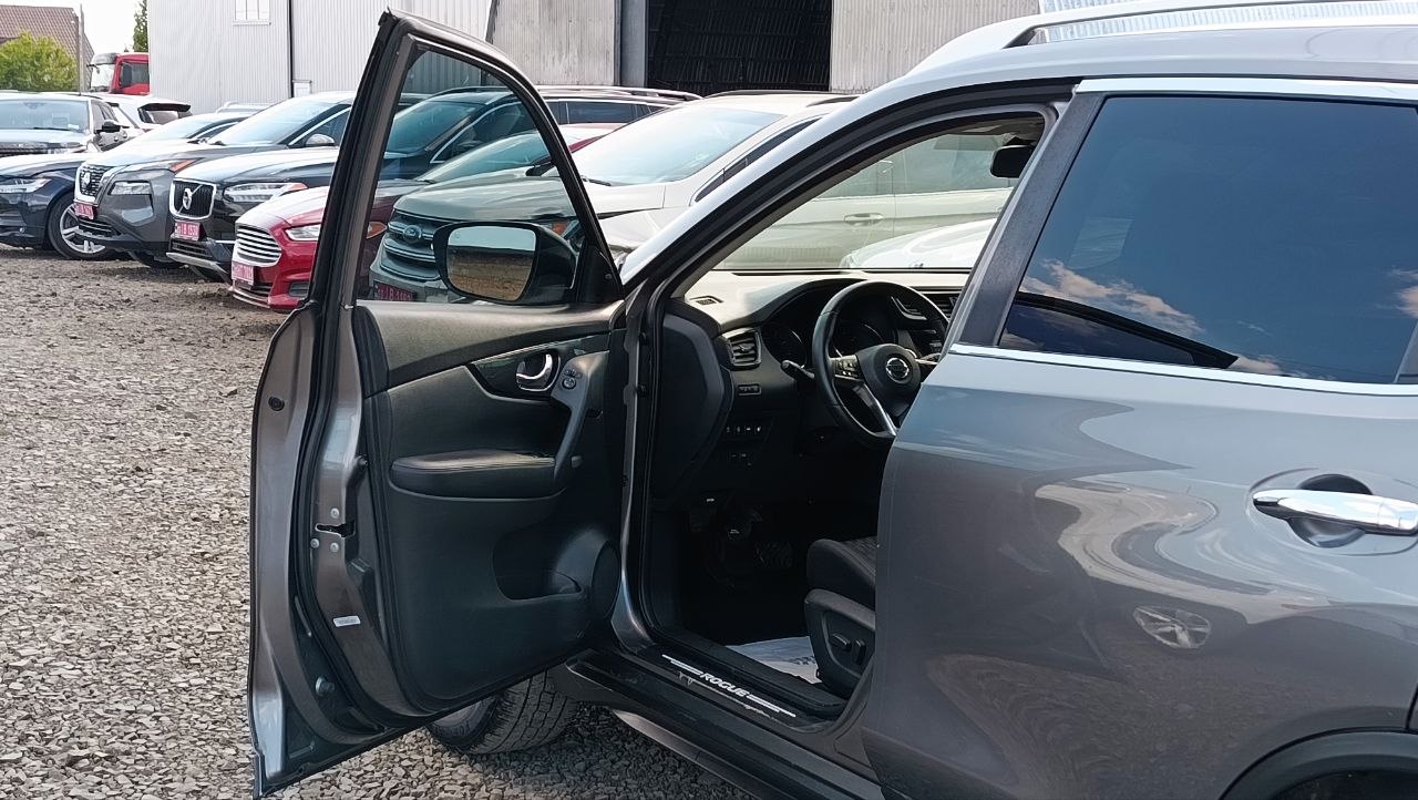 NISSAN ROGUE SV 2019