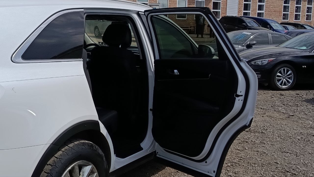 KIA SORENTO LX 2016