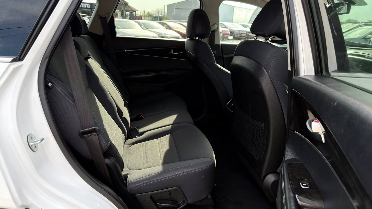 KIA SORENTO LX 2016