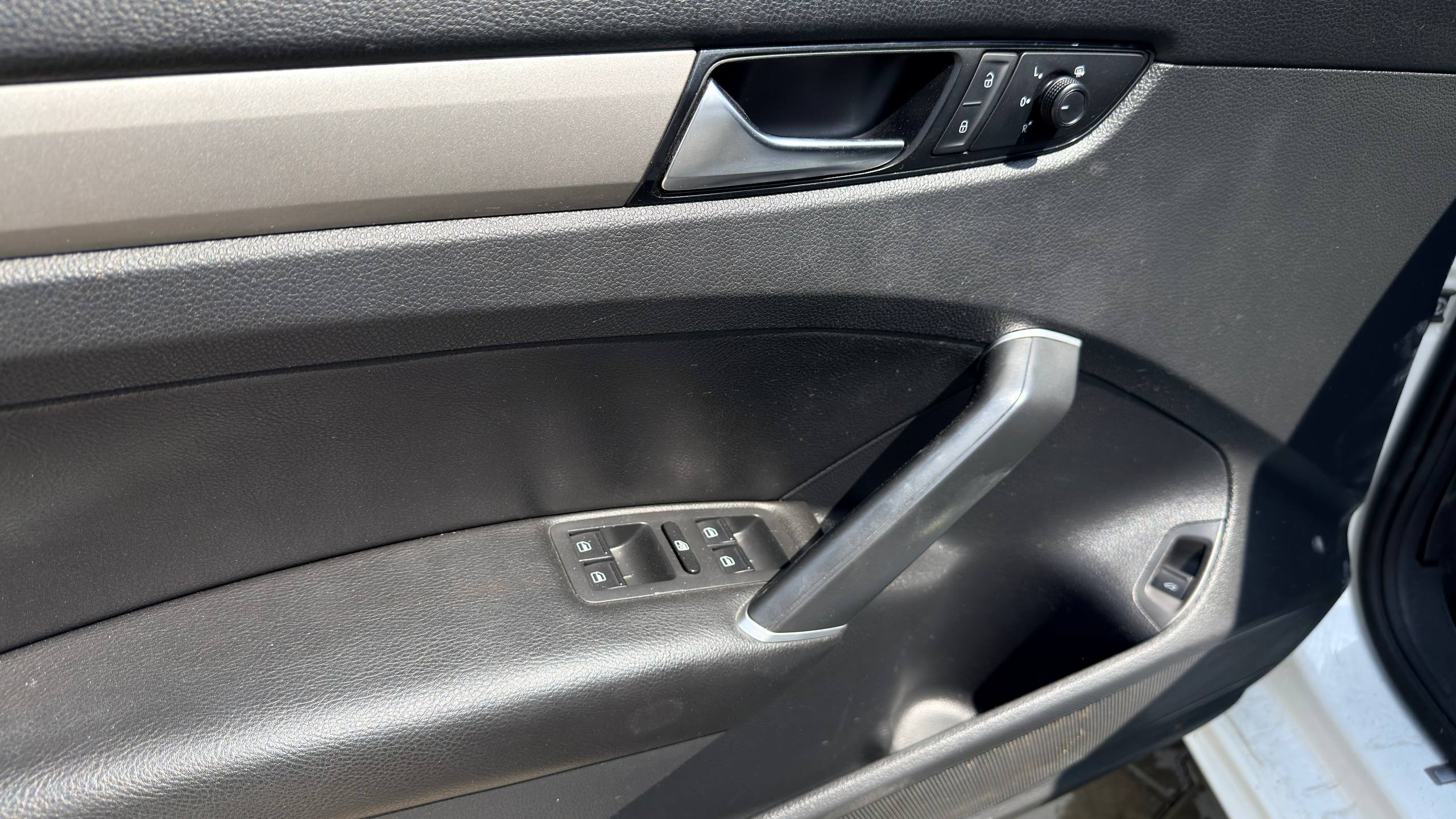 VOLKSWAGEN PASSAT SE 2021