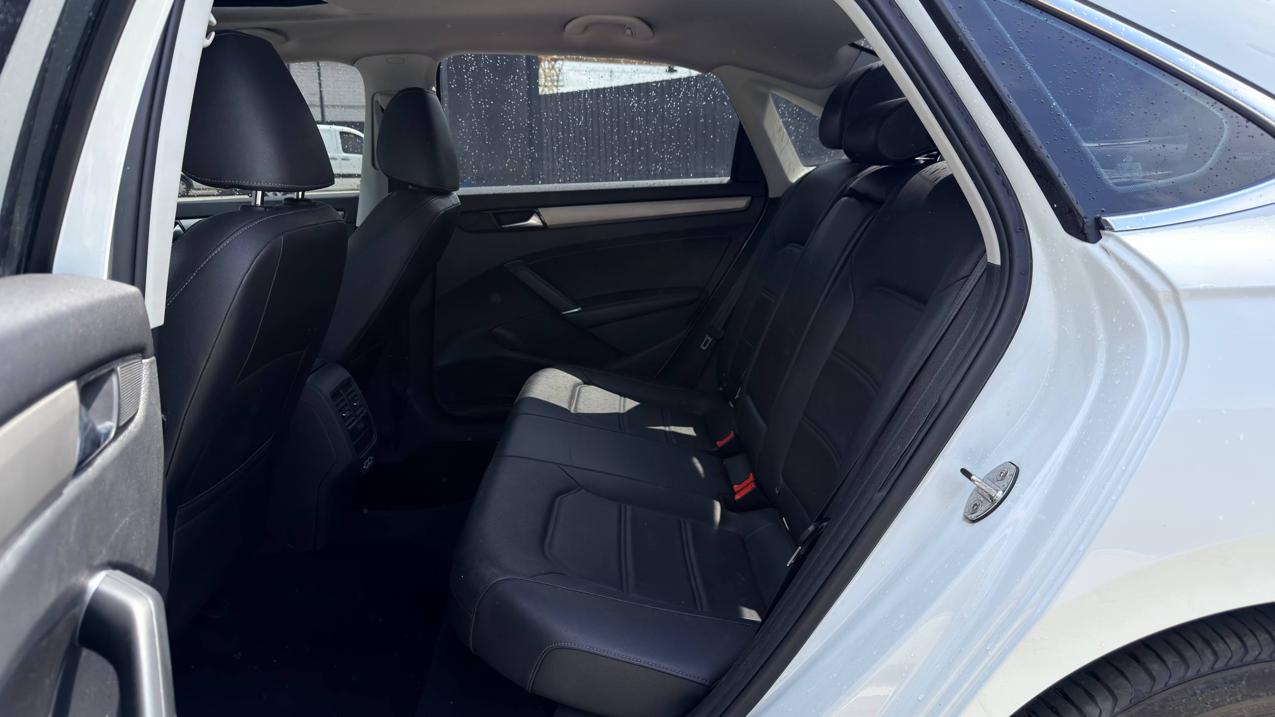 VOLKSWAGEN PASSAT SE 2021
