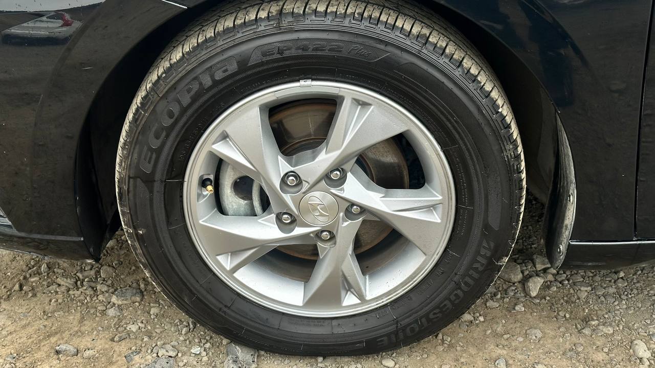 HYUNDAI ELANTRA SE 2020