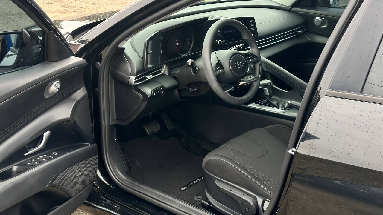HYUNDAI ELANTRA SE 2020