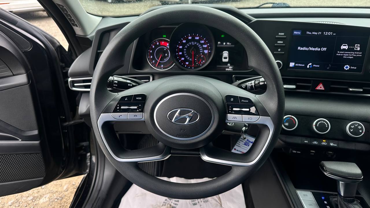 HYUNDAI ELANTRA SE 2020