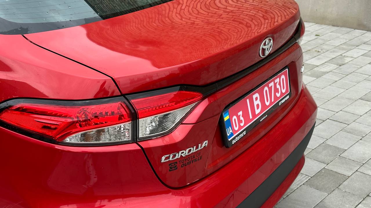 TOYOTA COROLLA LE 2019