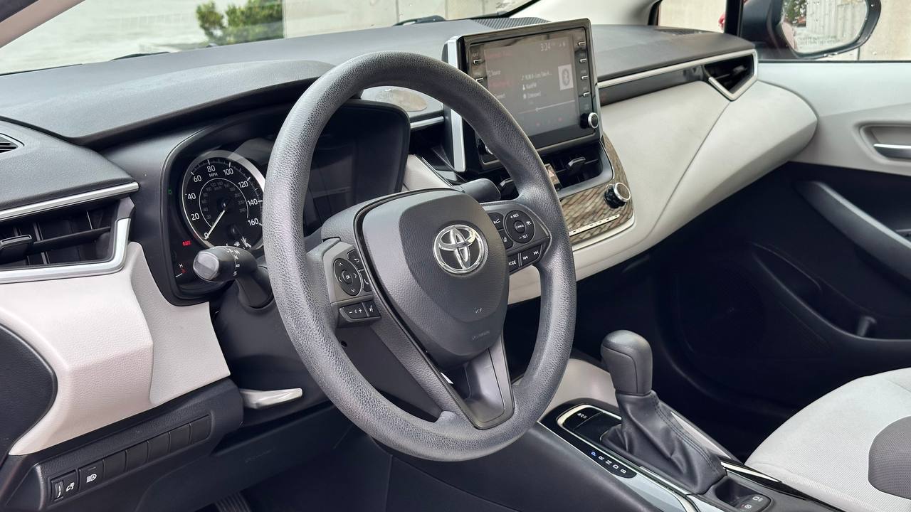 TOYOTA COROLLA LE 2019