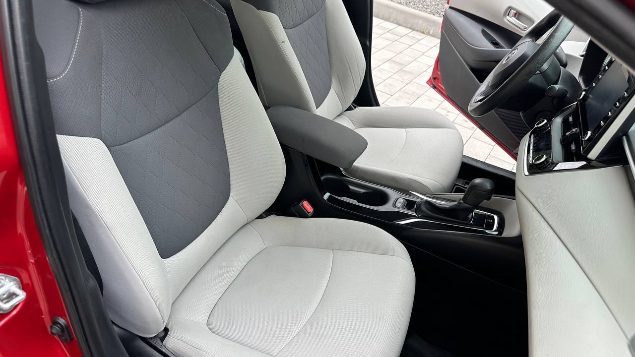 TOYOTA COROLLA LE 2019