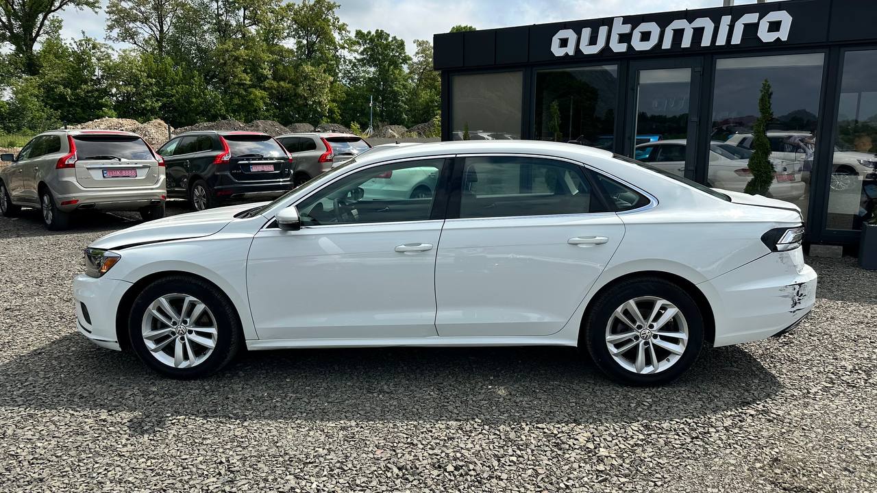 VOLKSWAGEN PASSAT SE 2020