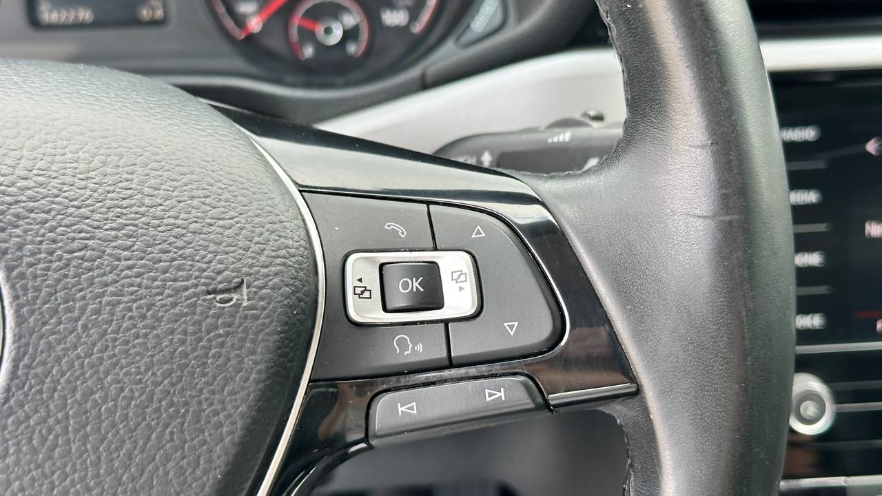 VOLKSWAGEN PASSAT SE 2020
