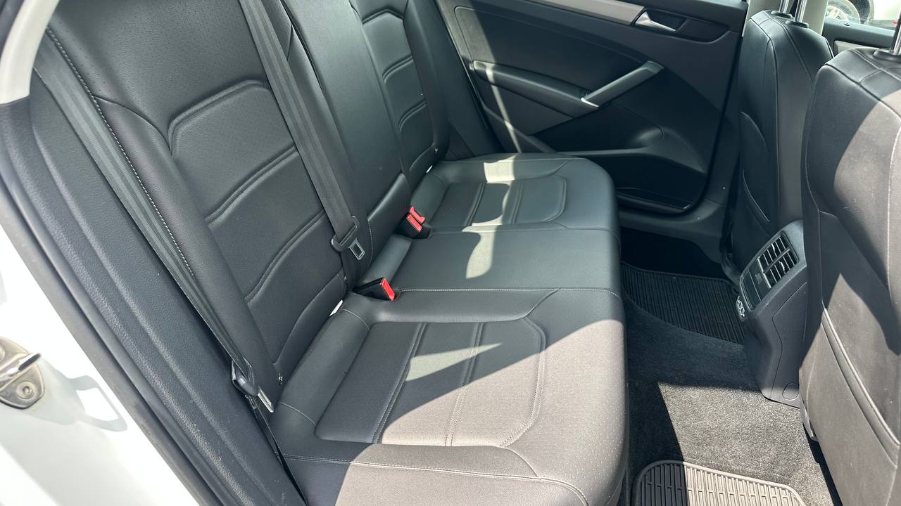 VOLKSWAGEN PASSAT SE 2020