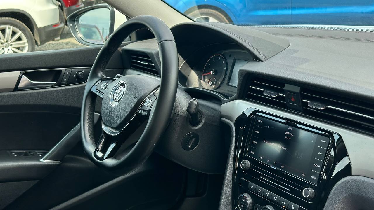 VOLKSWAGEN PASSAT SE 2020