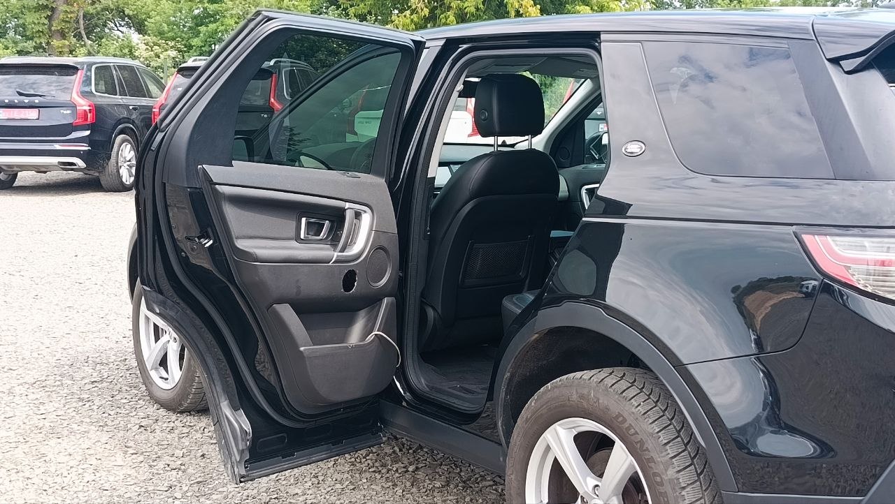 LAND ROVER DISCOVERY SPORT HSE 2015