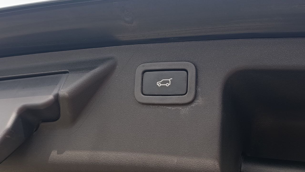 LAND ROVER DISCOVERY SPORT HSE 2015