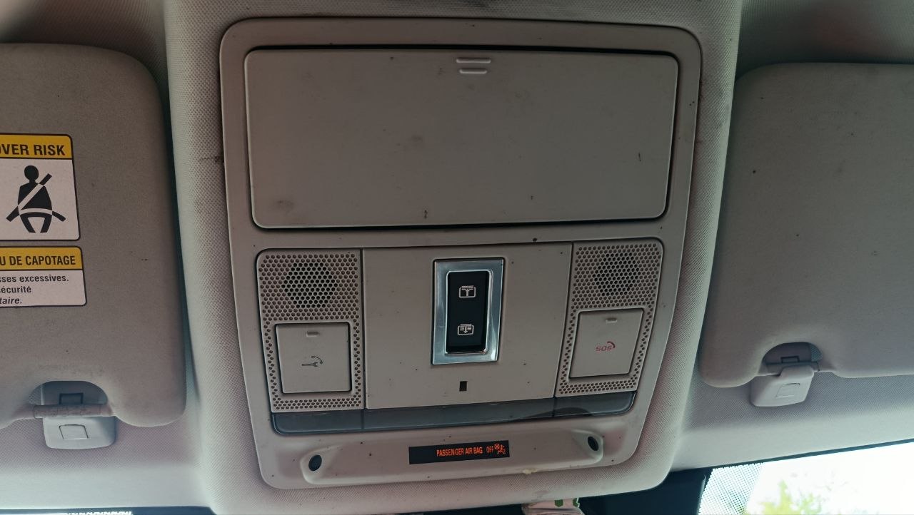LAND ROVER DISCOVERY SPORT HSE 2015