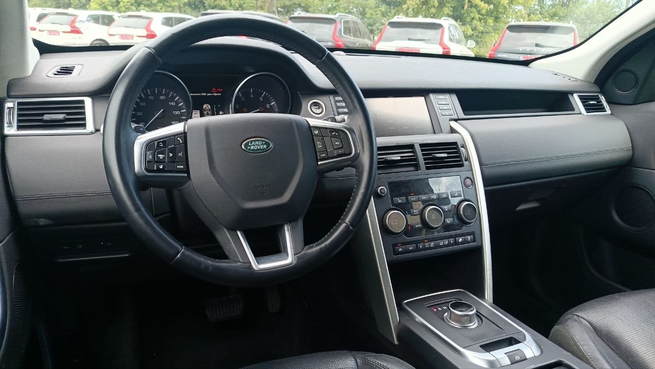 LAND ROVER DISCOVERY SPORT HSE 2015