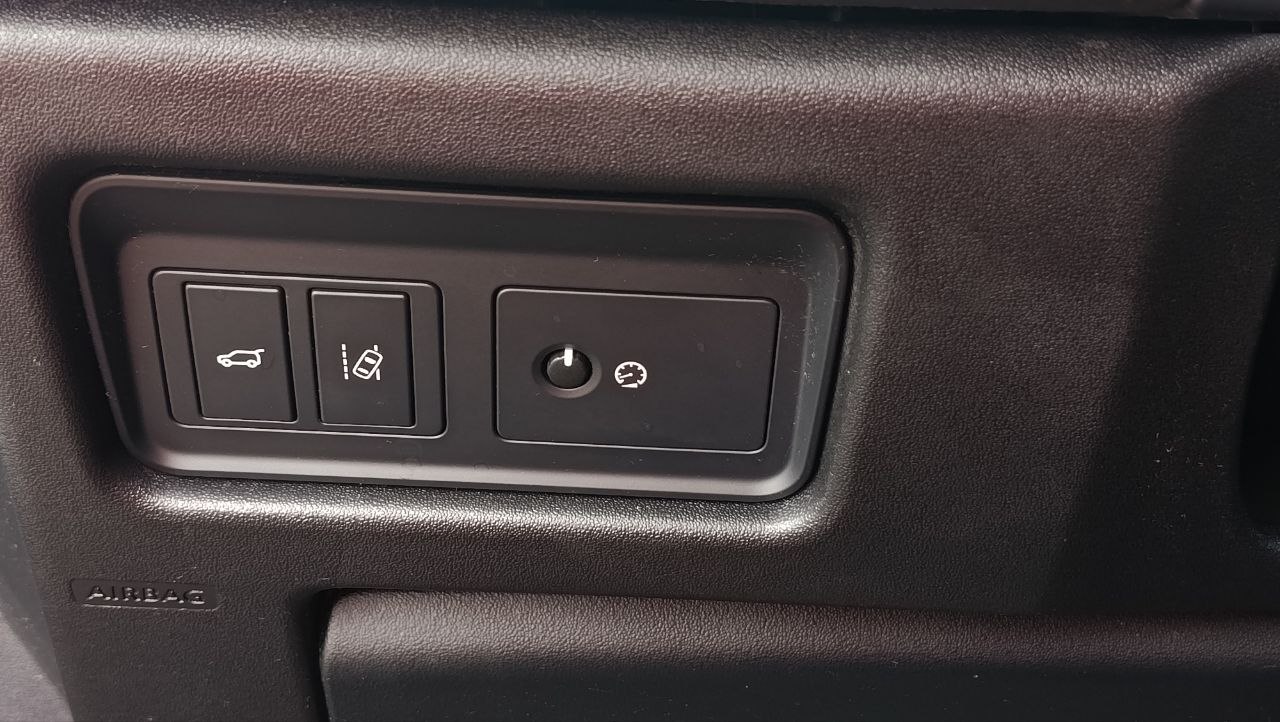 LAND ROVER DISCOVERY SPORT HSE 2015